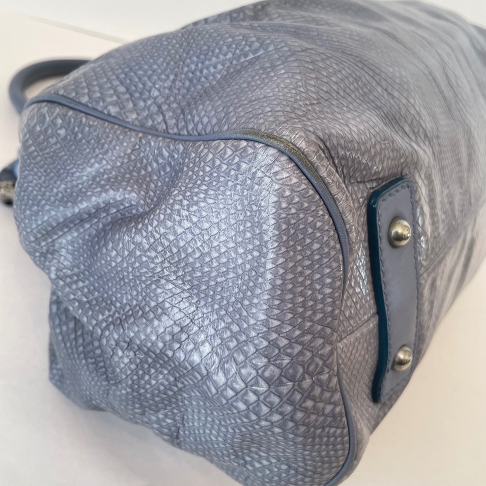 Marc Jacobs Smoke Blue Snakeskin Embossed Stam Resort Hand Bag - Picture 9 of 16